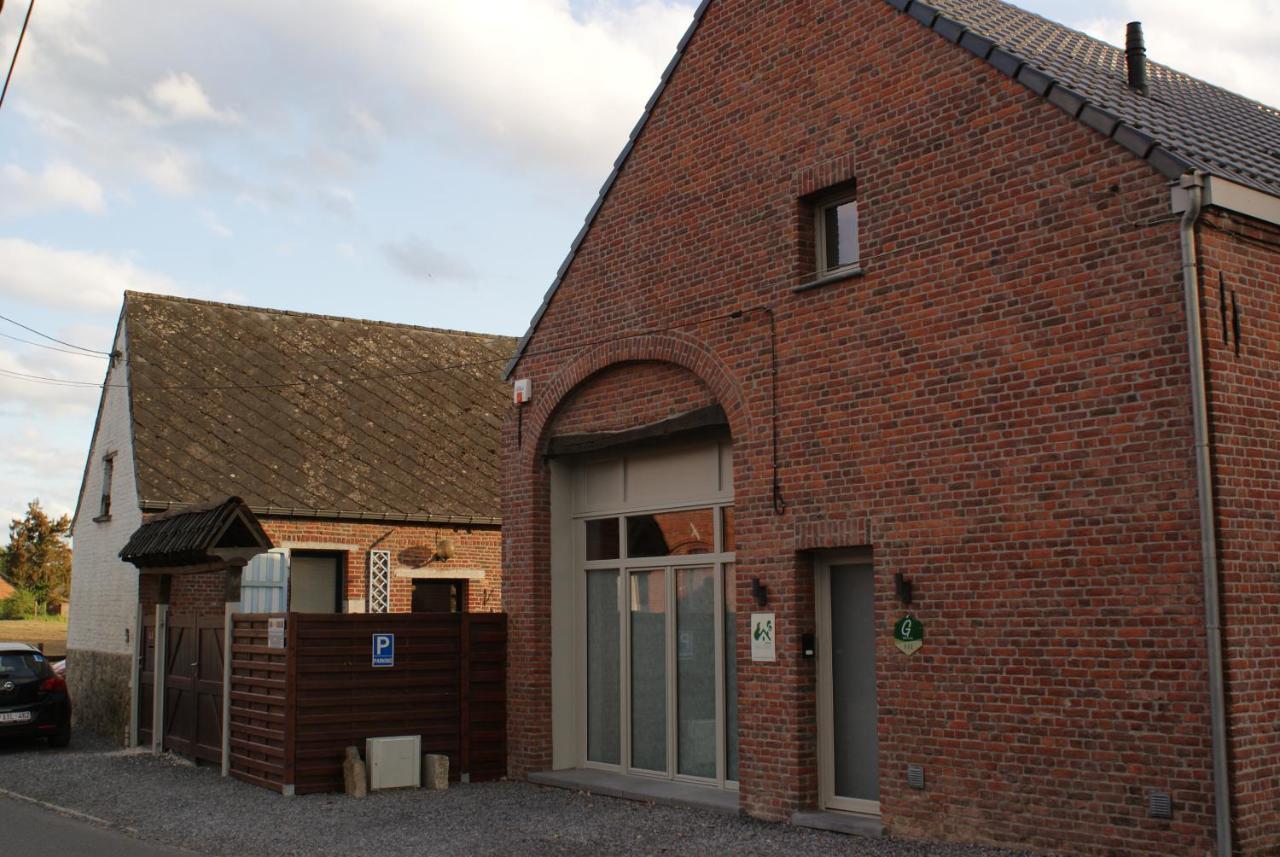 Le Gite De La Reine De Hongrie Soignies Exteriör bild